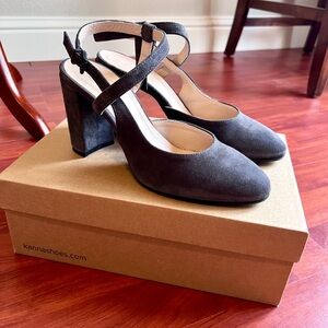 Sundance Catalog KANNA Viloria Charcoal Gray Suede Shoes Size 39 Italy NEW
